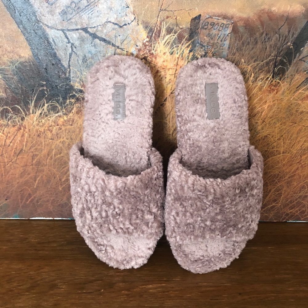 Vince Kit Faux Shearling Slides in Marble 9-9.5